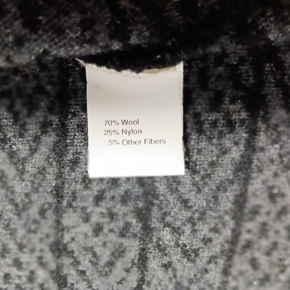 Chiaramente Wool blend open front Midi Sweater.  Ladies size L - Picture 4 of 7